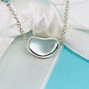 Tiffany and Co mini bean vintage Elsa Peretti 925 16” box & authentication & box